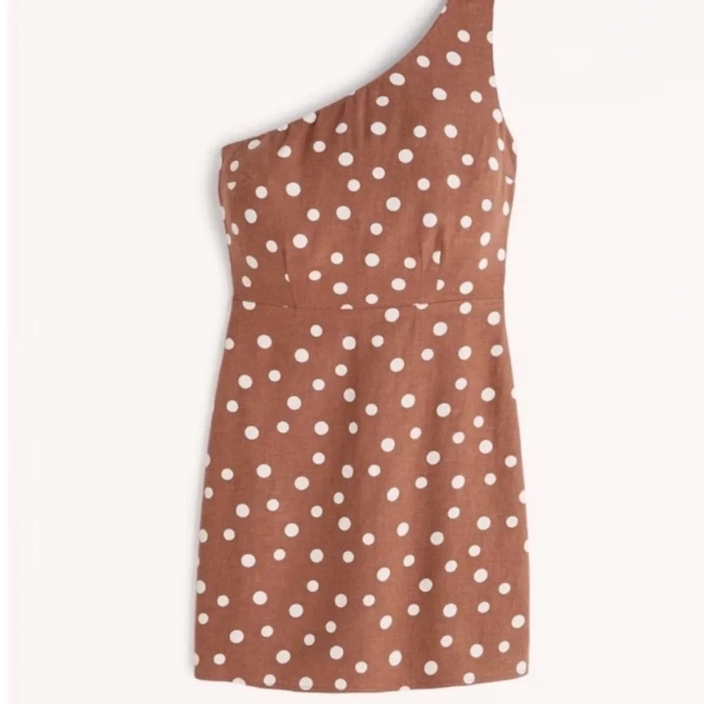 One shoulder polka dot dress - Picture 2 of 2